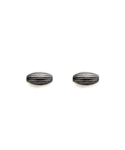 Rice Bead Stud Earrings (Gunmetal)